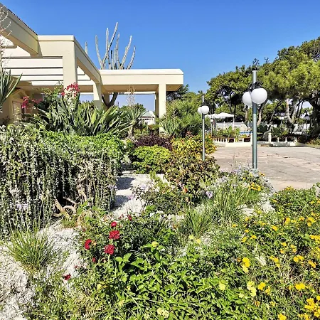 Louis Luxury By Living In Blue Koskinou (Rhodes)