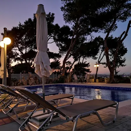 Louis Luxury By Living In Blue Villa *
