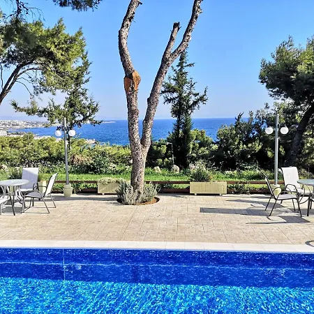 Louis Luxury By Living In Blue * Koskinou (Rhodes)