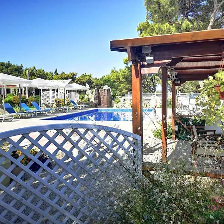 Louis Luxury By Living In Blue Koskinou (Rhodes)